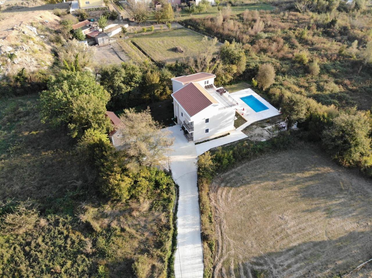 Apartment Vrutak Kotor Luaran gambar