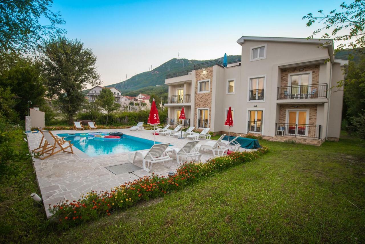Apartment Vrutak Kotor Luaran gambar