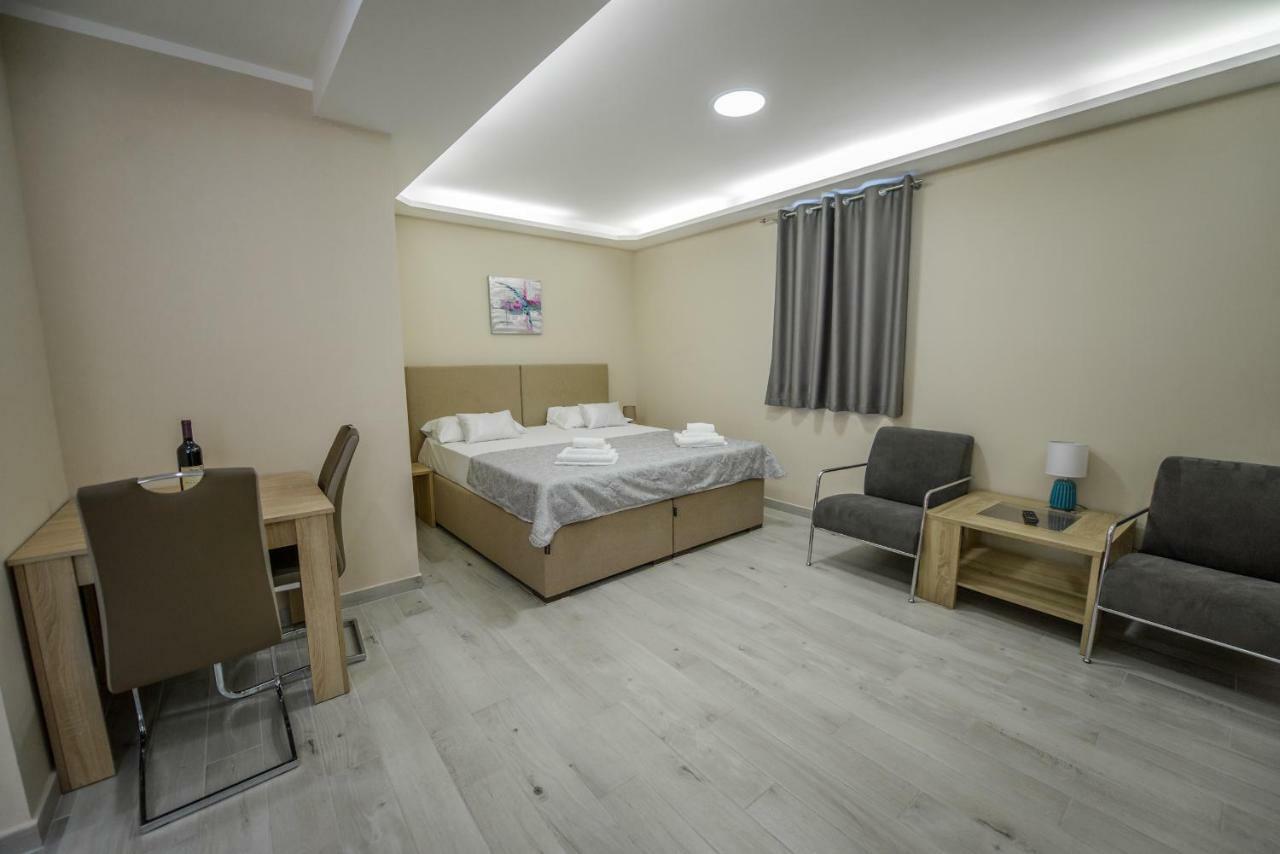 Apartment Vrutak Kotor Luaran gambar