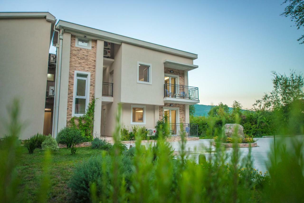 Apartment Vrutak Kotor Luaran gambar