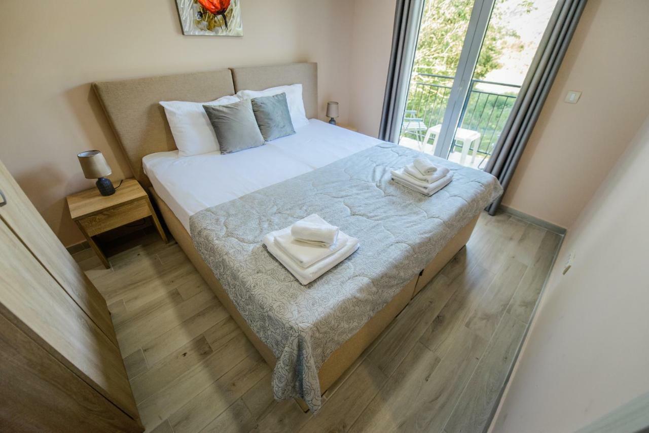 Apartment Vrutak Kotor Luaran gambar