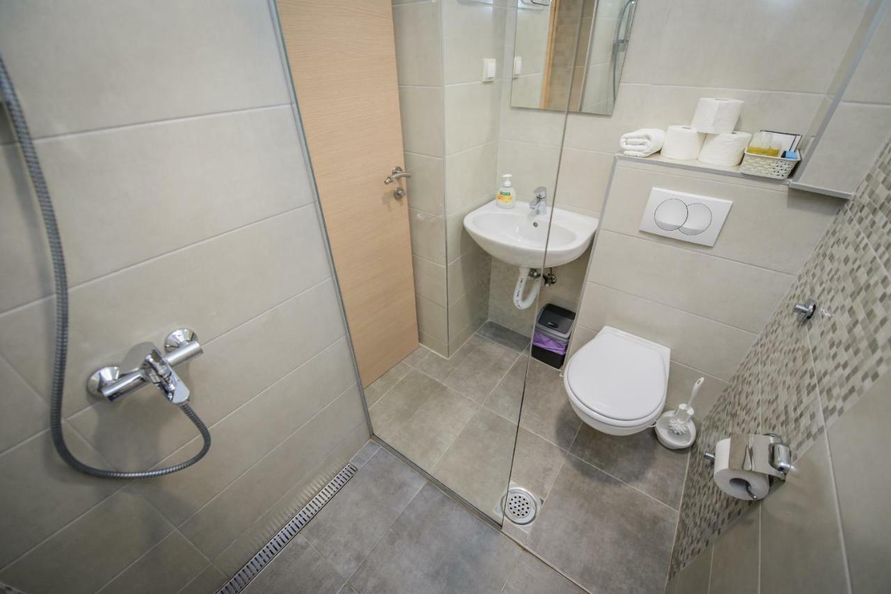 Apartment Vrutak Kotor Luaran gambar