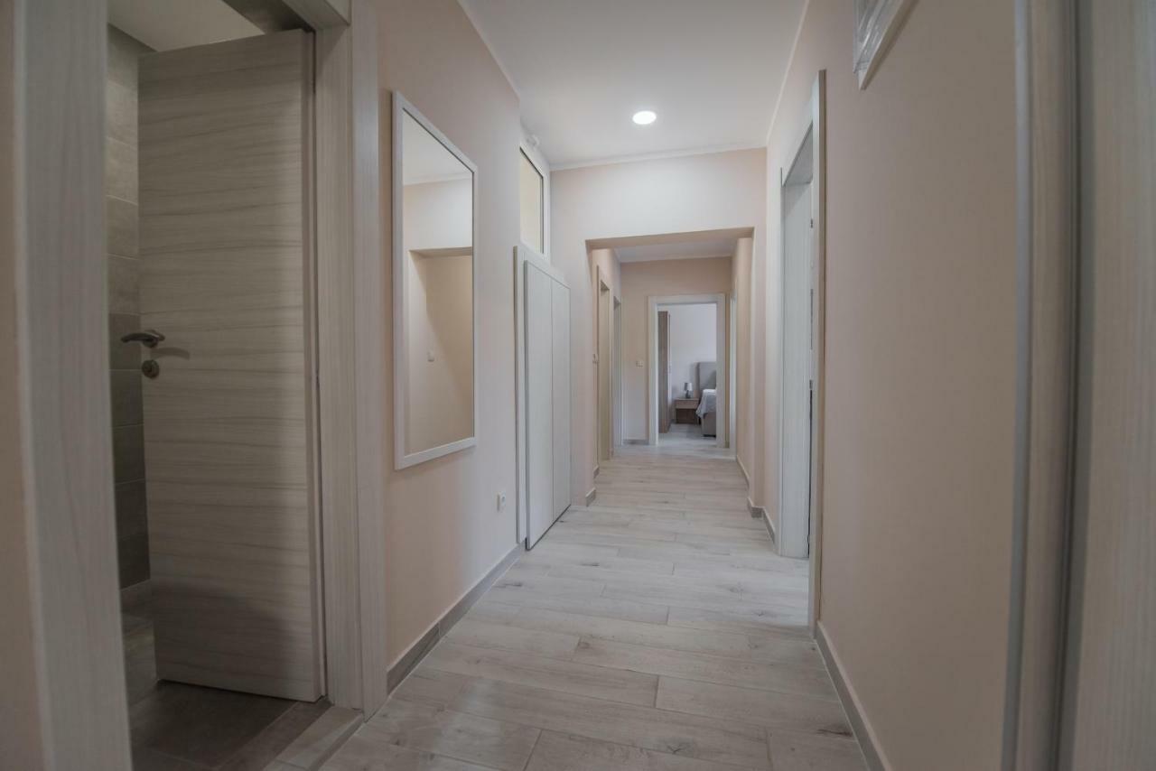 Apartment Vrutak Kotor Luaran gambar