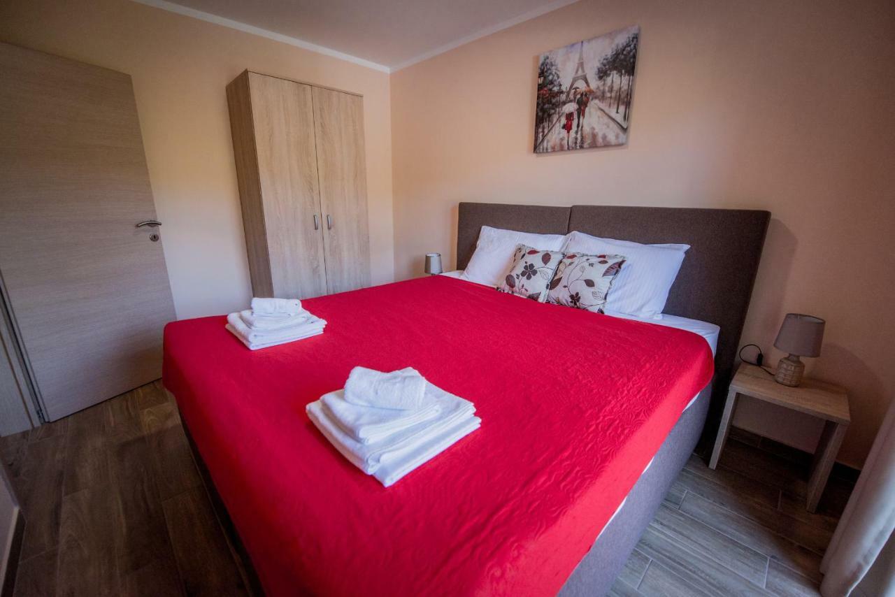 Apartment Vrutak Kotor Luaran gambar